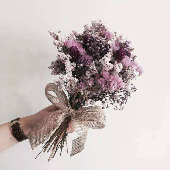 清明掃墓送什么花