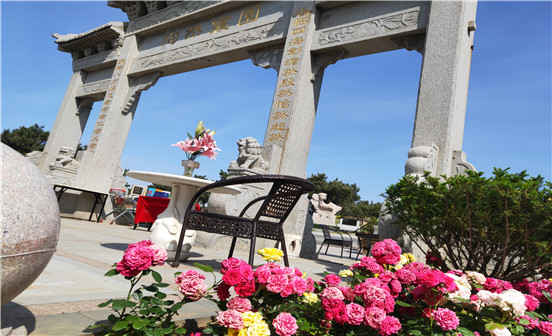 大門朝向墓地，怎么解決？