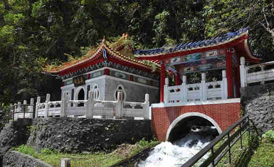 高山民族與眾不同的喪葬習俗下