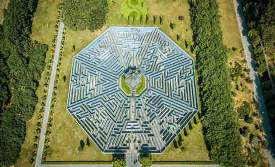 諸葛亮發明的八卦陣是真的嗎？