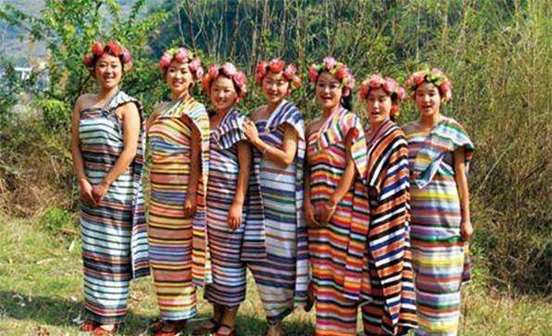 獨(dú)龍族的喪葬特點(diǎn)