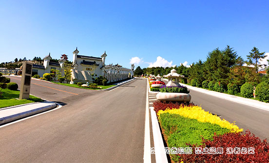 沈陽喪葬習俗：白色與紅色引魂幡的意義與區別